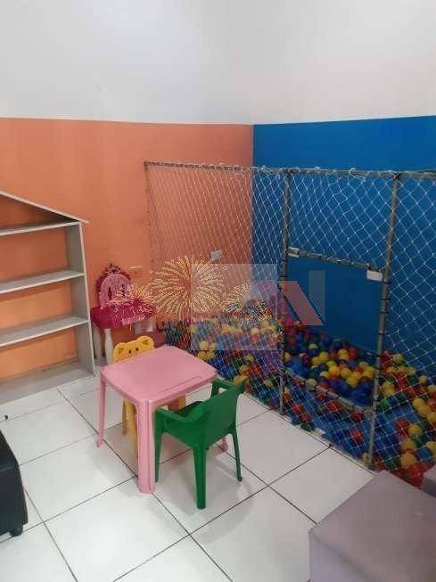 Casa à venda com 3 quartos, 250M2 - Foto 26