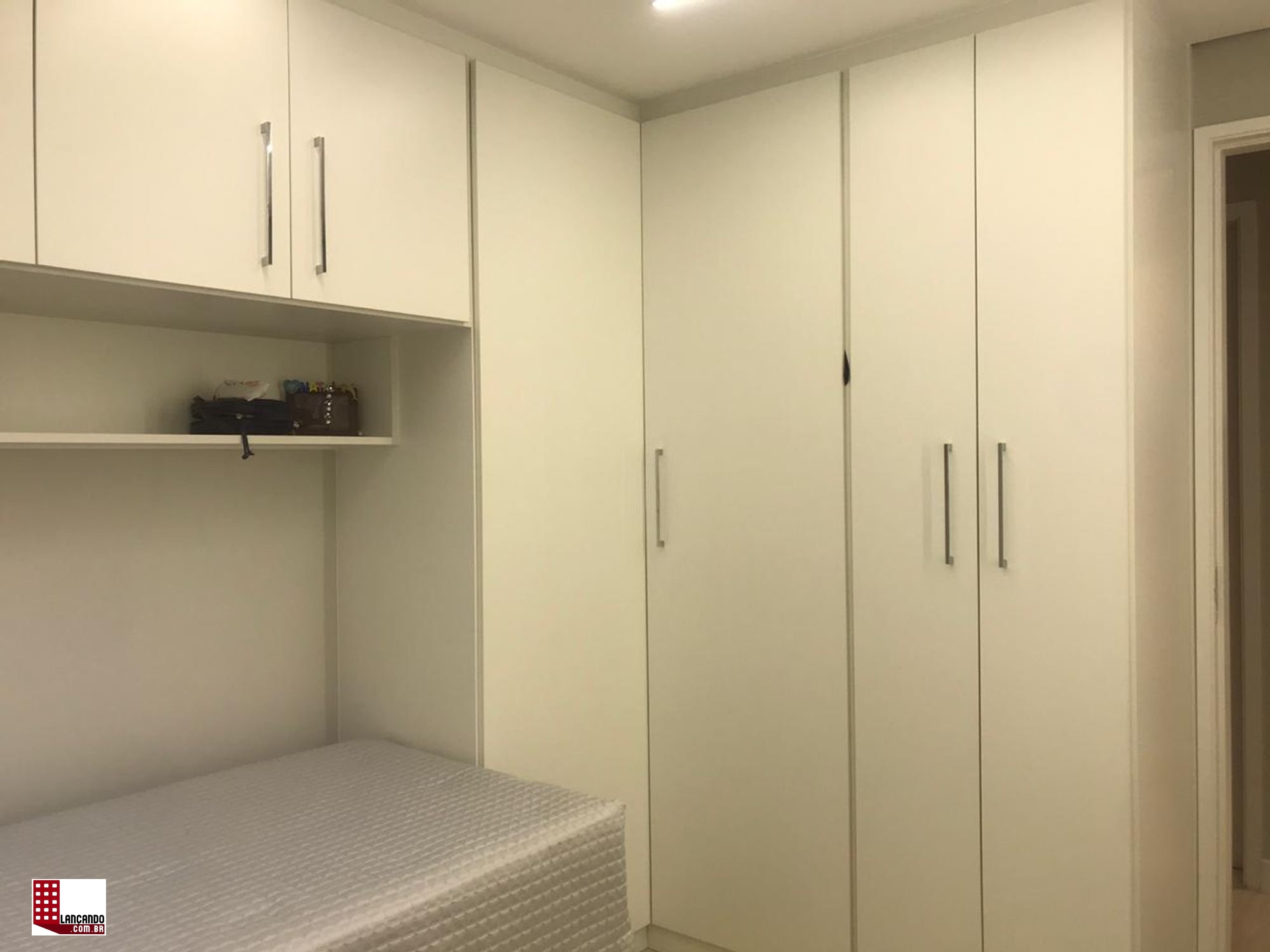 Apartamento à venda com 2 quartos, 61m² - Foto 3