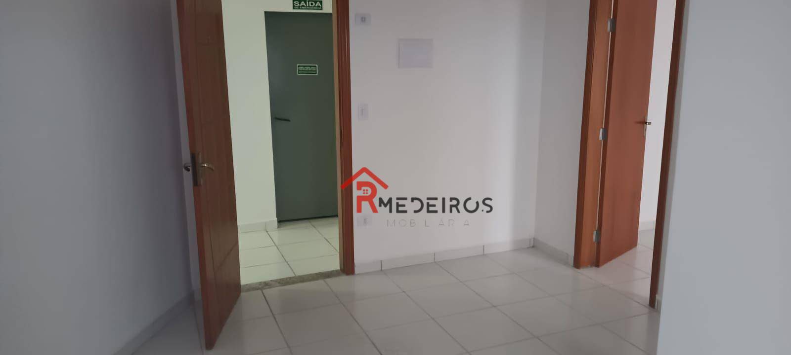 Apartamento à venda com 1 quarto, 49m² - Foto 2