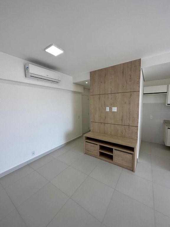 Apartamento para alugar com 3 quartos, 82m² - Foto 5