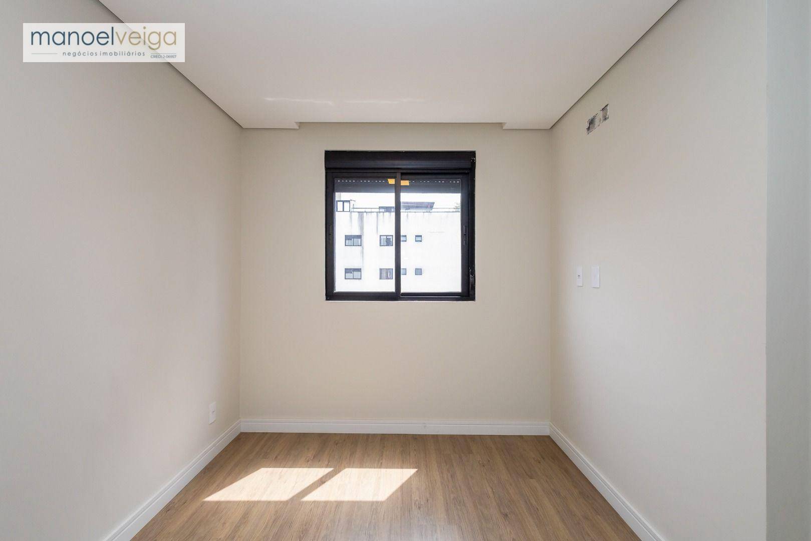 Apartamento à venda com 2 quartos, 64m² - Foto 31