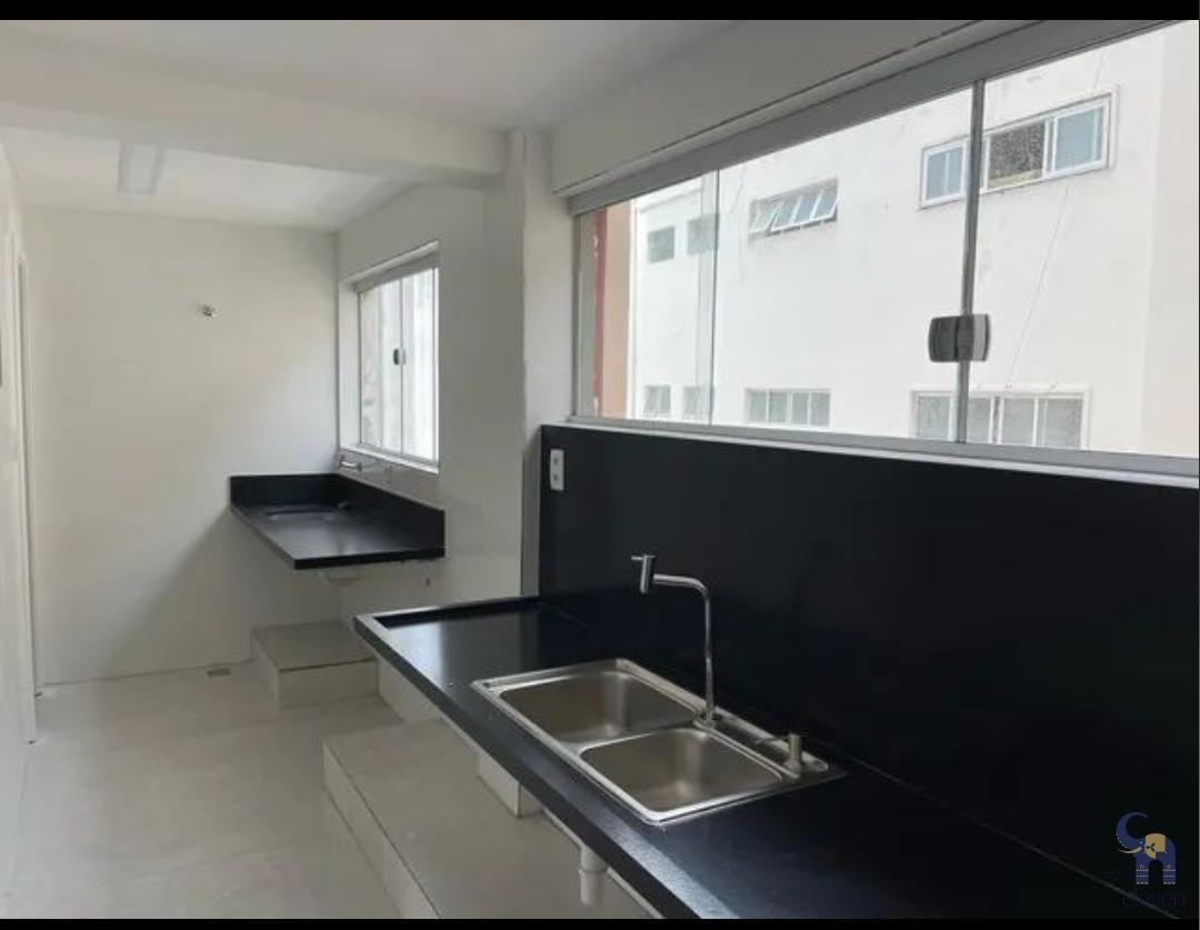 Apartamento à venda com 3 quartos, 143m² - Foto 13