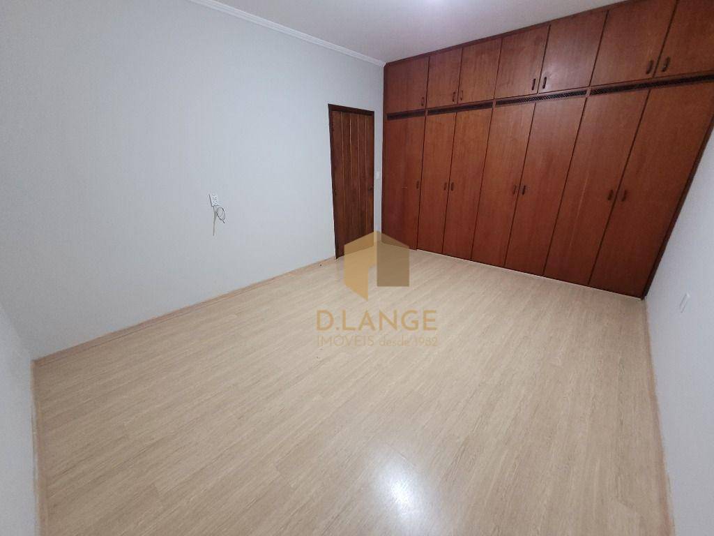 Casa para alugar com 3 quartos, 199m² - Foto 24