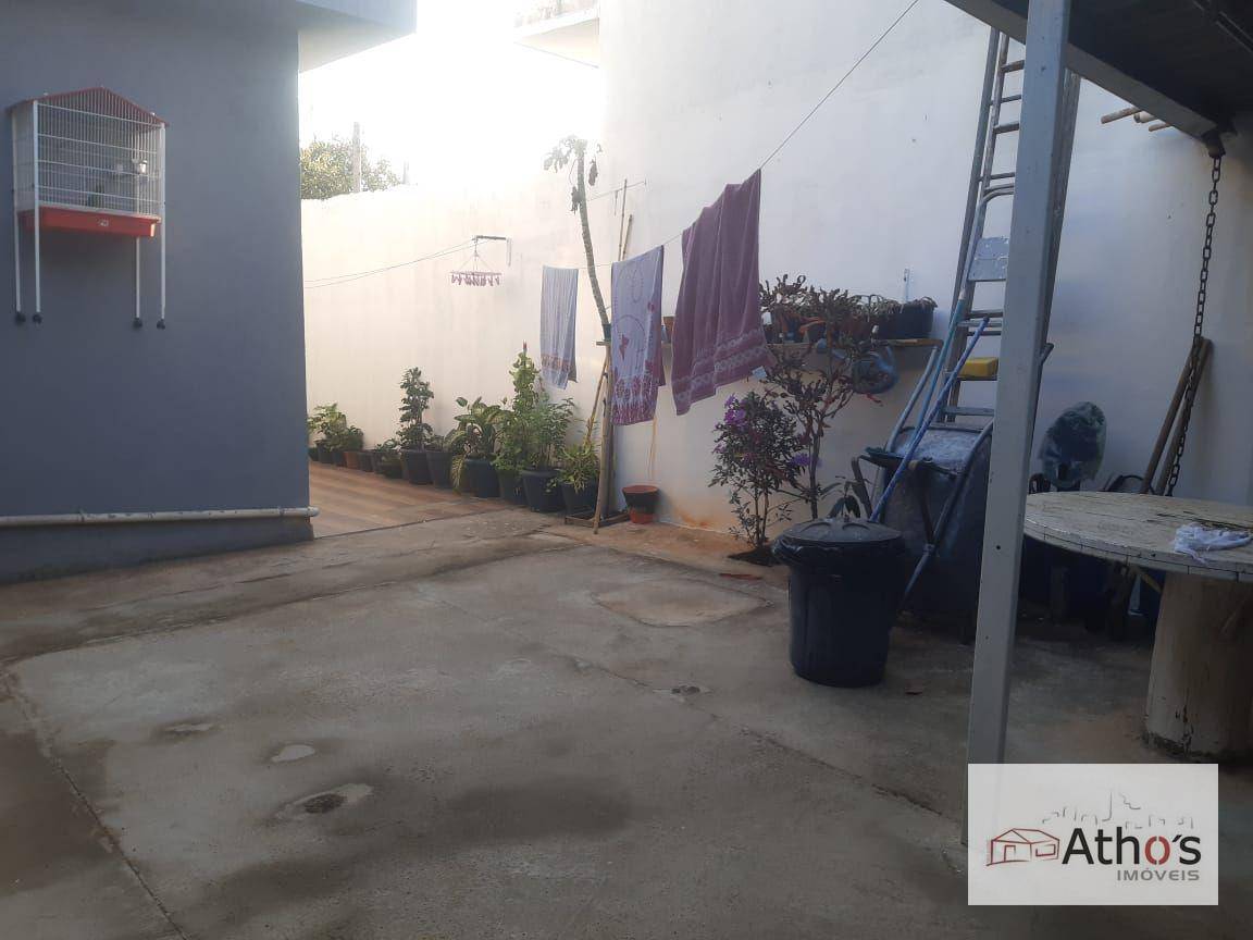 Casa à venda com 2 quartos, 124m² - Foto 12