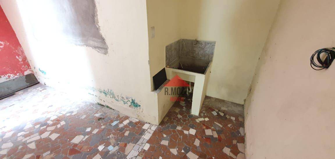 Casa para alugar com 1 quarto, 70m² - Foto 28