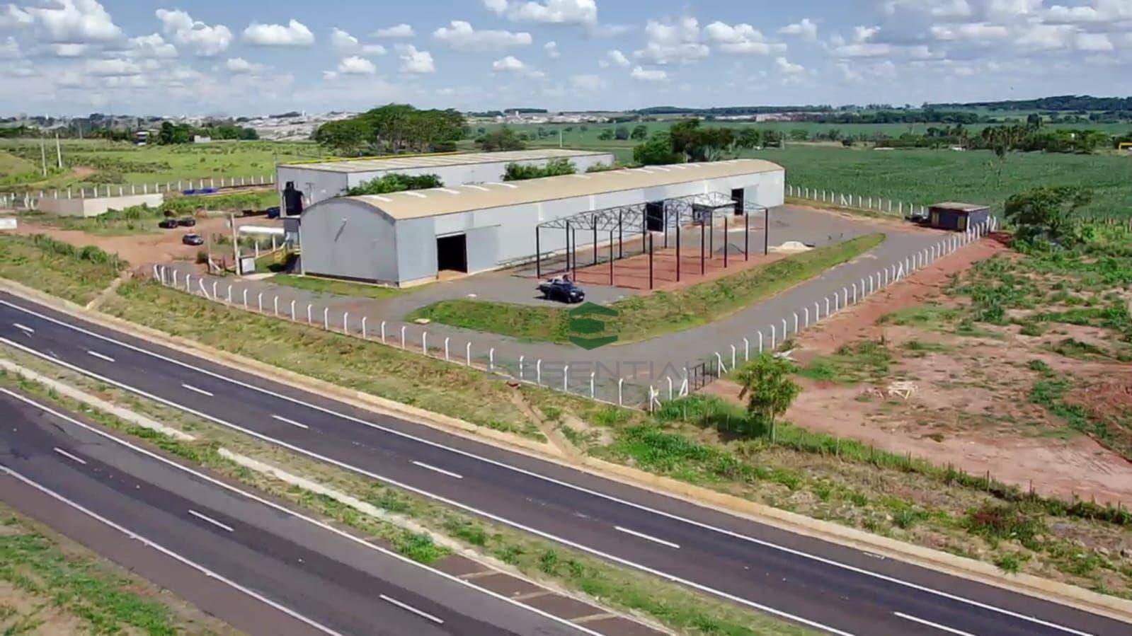 Depósito-Galpão-Armazém para alugar, 2500m² - Foto 1