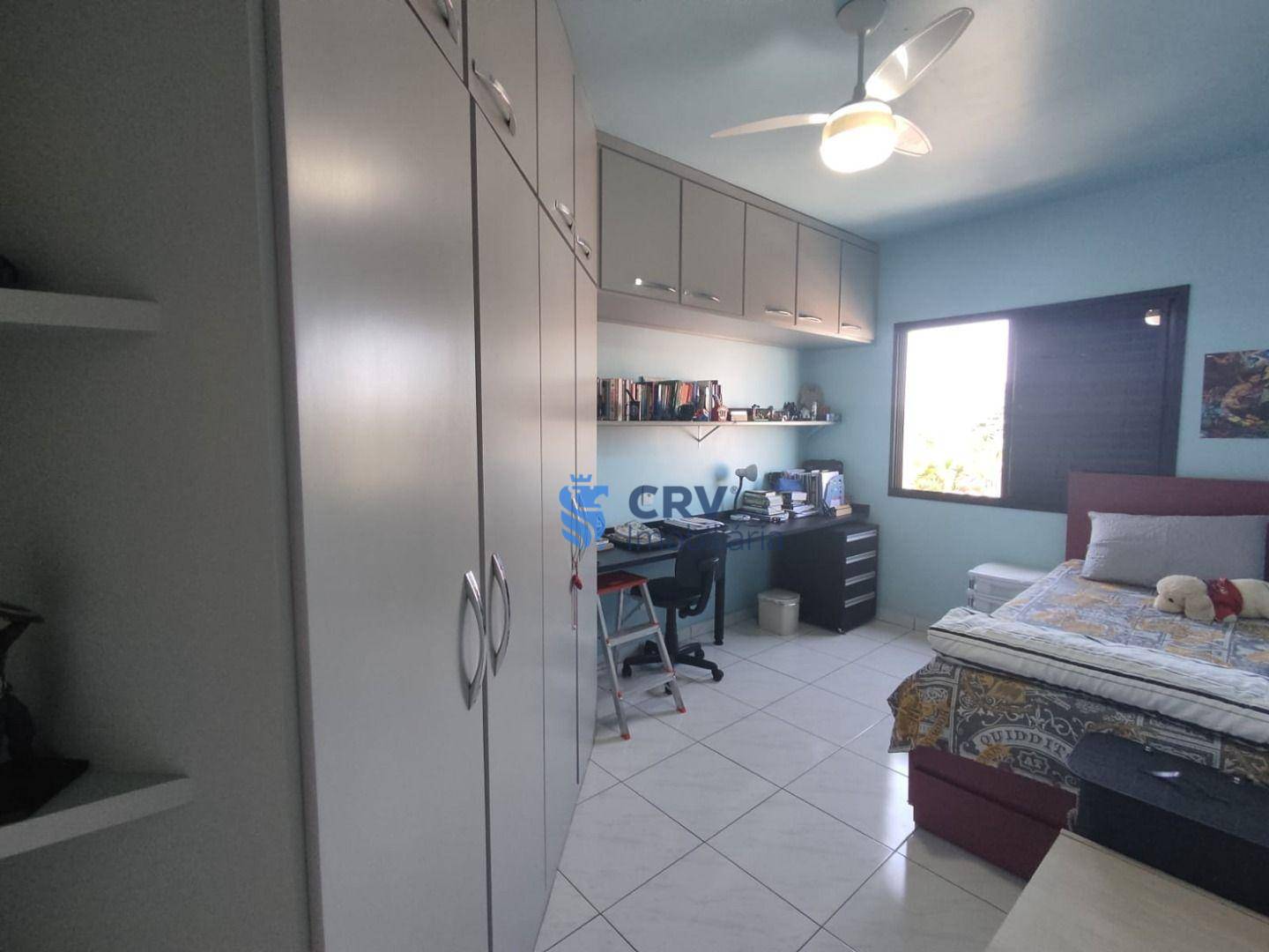 Apartamento à venda com 3 quartos, 164m² - Foto 11