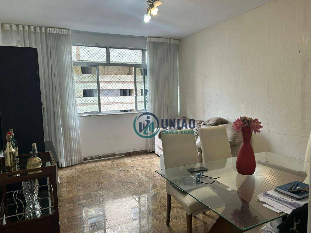 Apartamento à venda com 3 quartos, 100m² - Foto 1