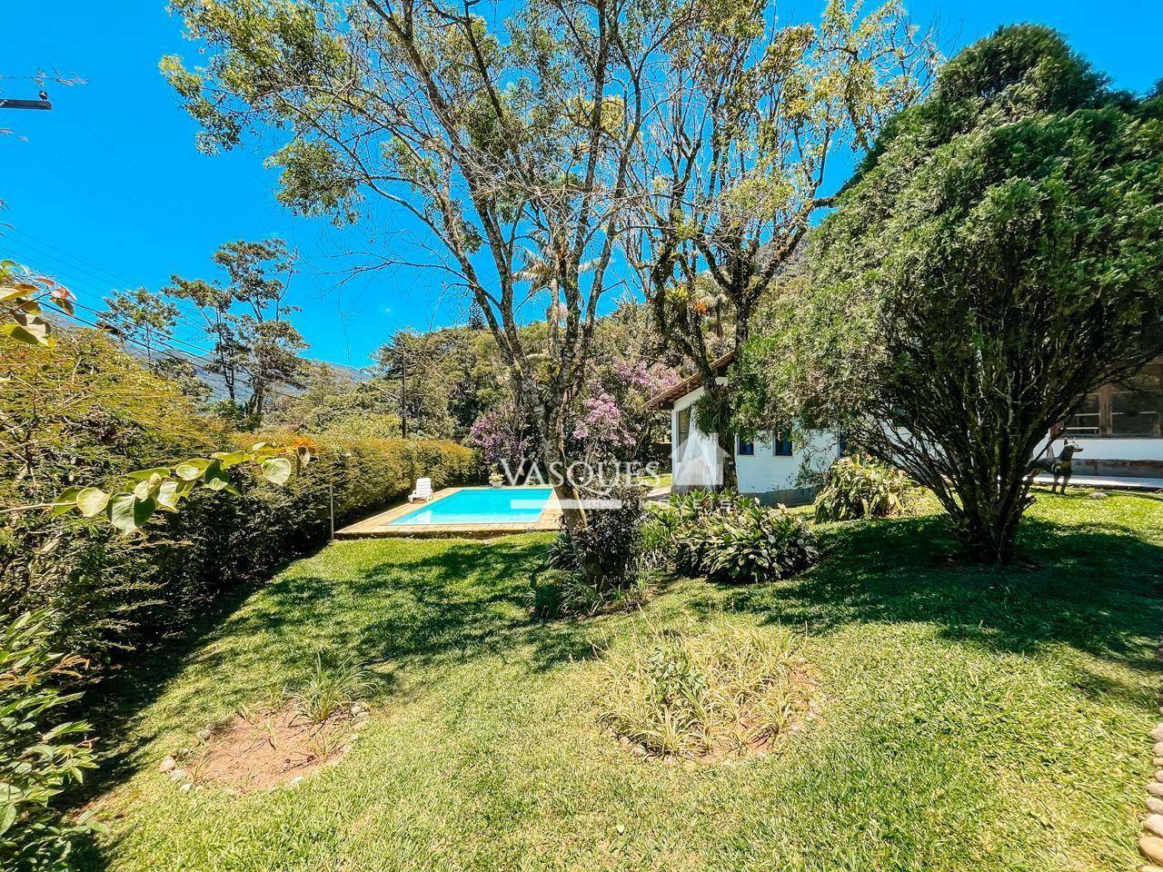 Casa à venda com 3 quartos, 148m² - Foto 4