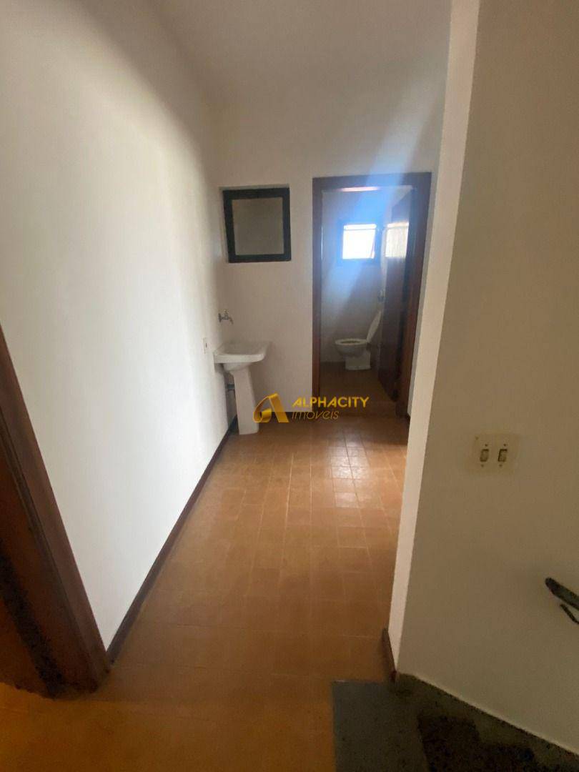 Casa de Condomínio para alugar com 4 quartos, 429m² - Foto 10