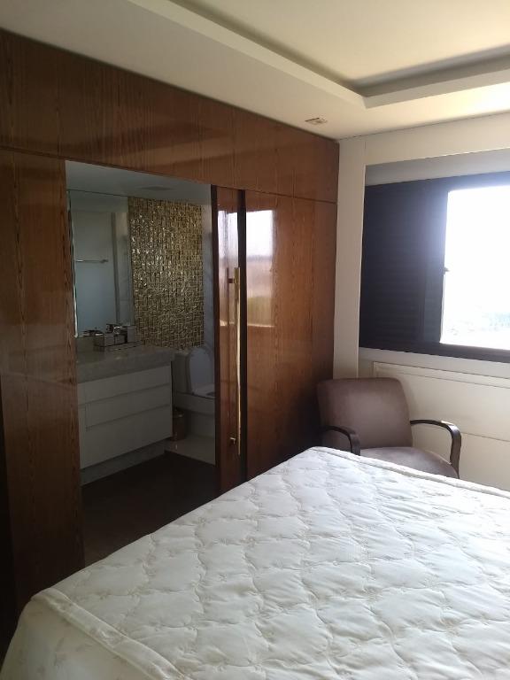 Apartamento à venda com 3 quartos, 144m² - Foto 28