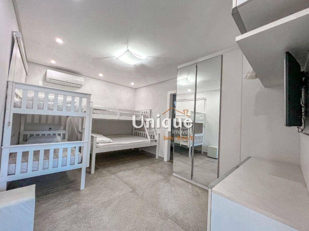 Casa à venda com 10 quartos, 800m² - Foto 19