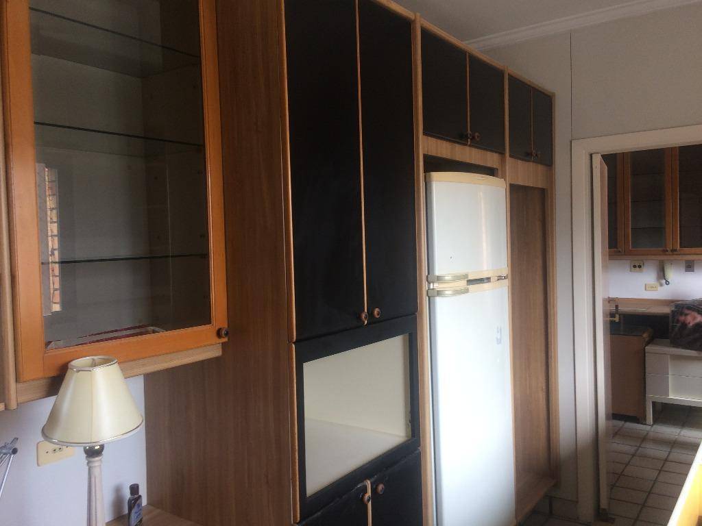 Apartamento à venda e aluguel com 4 quartos, 240m² - Foto 30