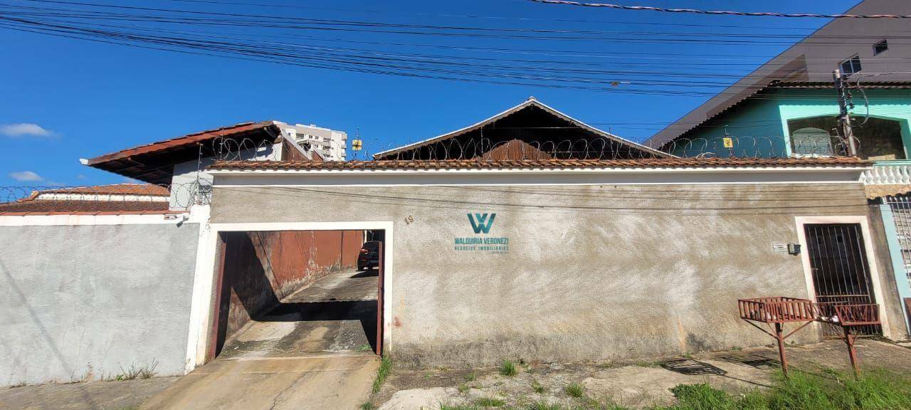 Casa para alugar com 3 quartos, 132m² - Foto 1