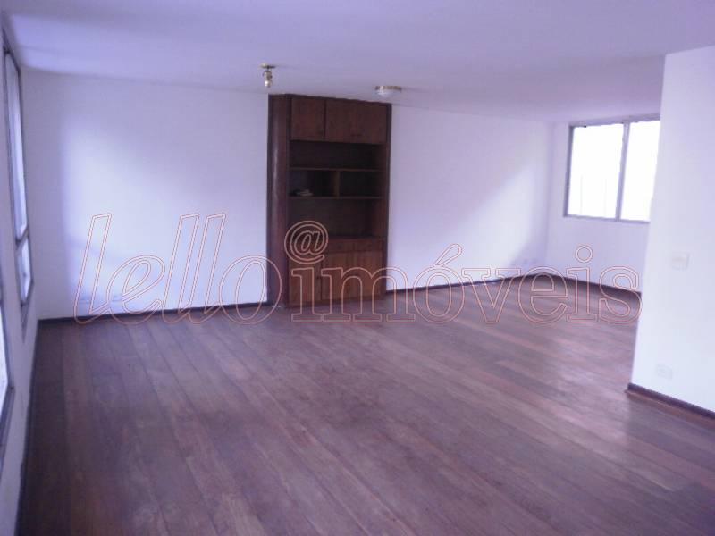 Apartamento para alugar com 3 quartos, 138m² - Foto 2