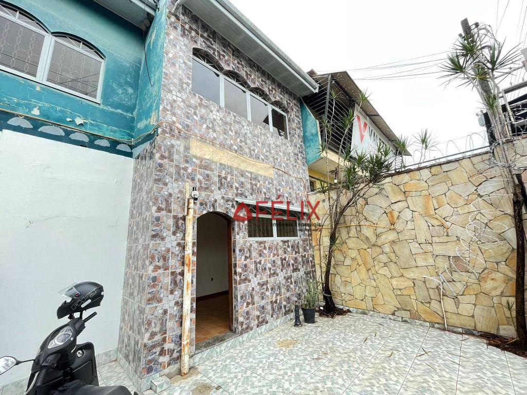 Casa, 3 quartos, 200 m² - Foto 1