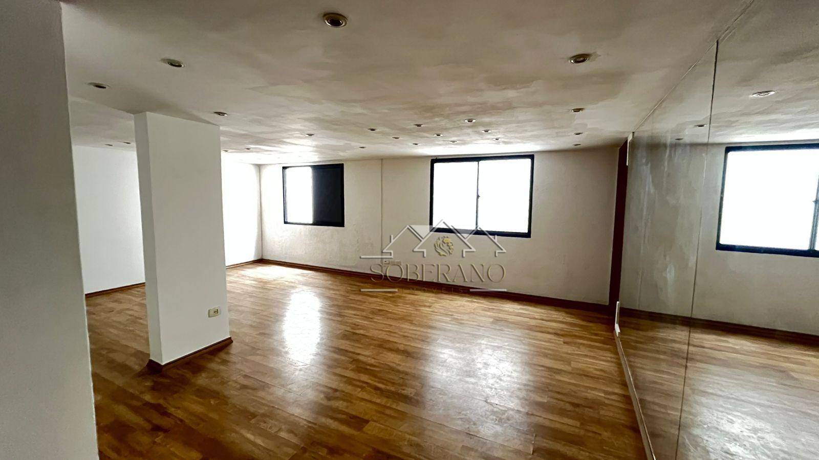 Apartamento à venda com 2 quartos, 100m² - Foto 2