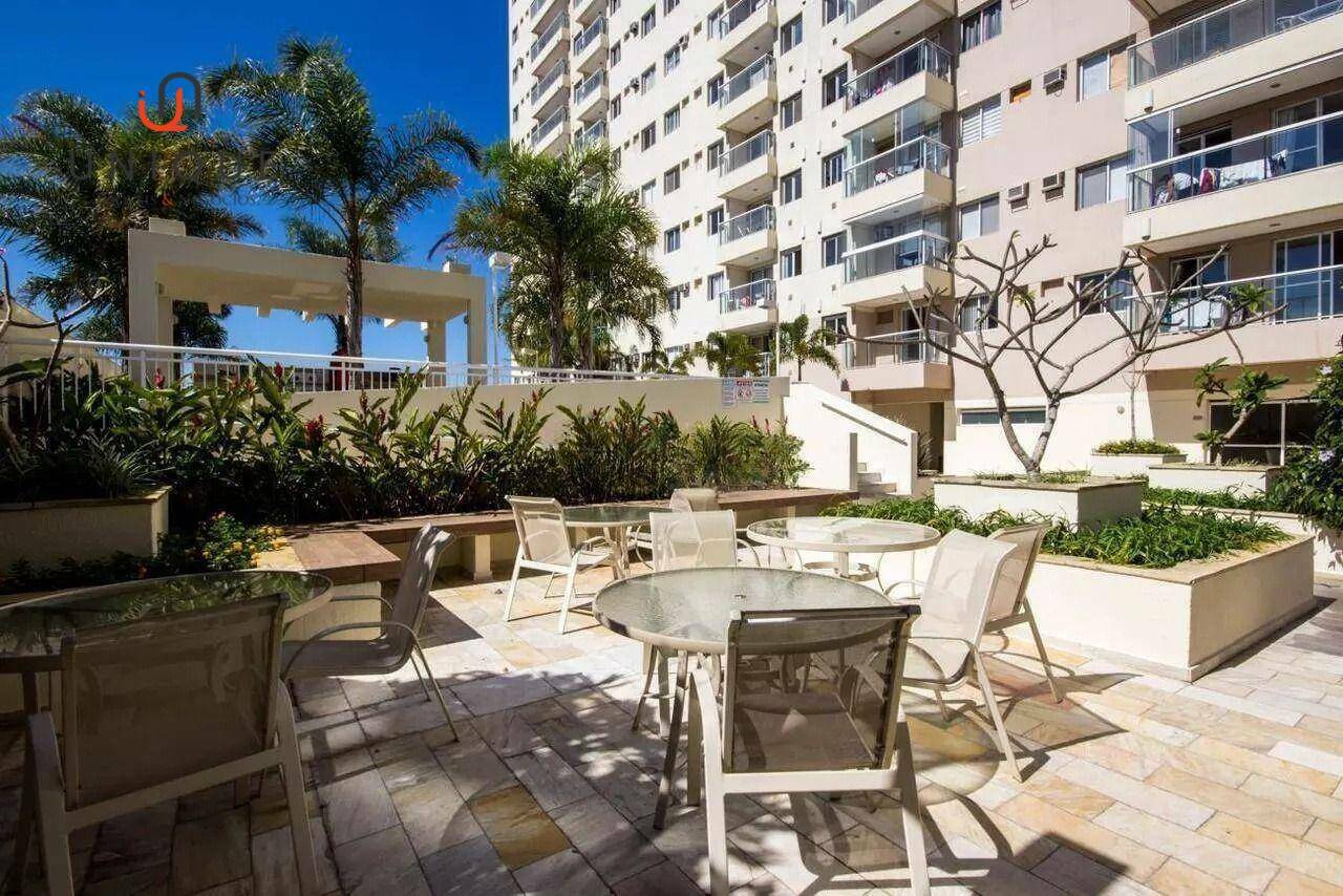 Apartamento para alugar com 2 quartos, 65m² - Foto 14