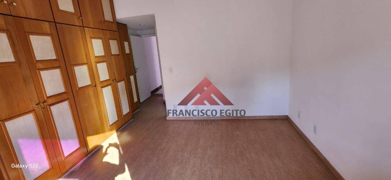 Apartamento para alugar com 3 quartos, 120m² - Foto 2