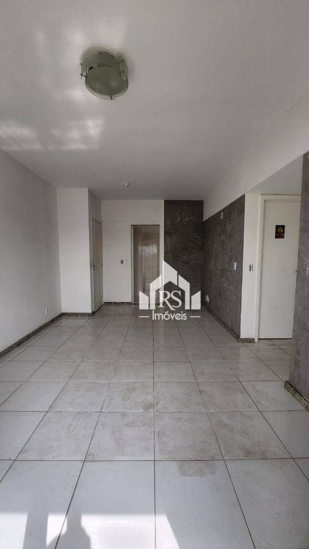 Apartamento à venda com 2 quartos, 62m² - Foto 10