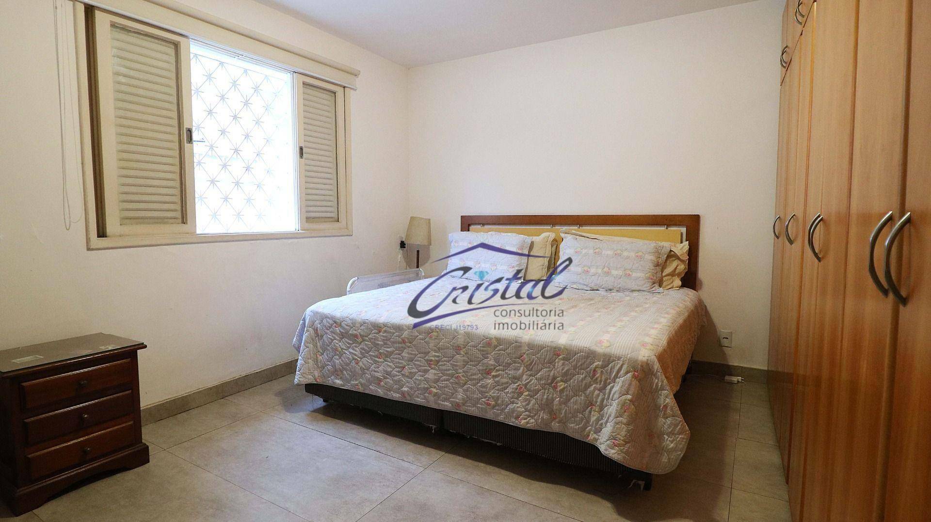 Casa à venda com 4 quartos, 350m² - Foto 21