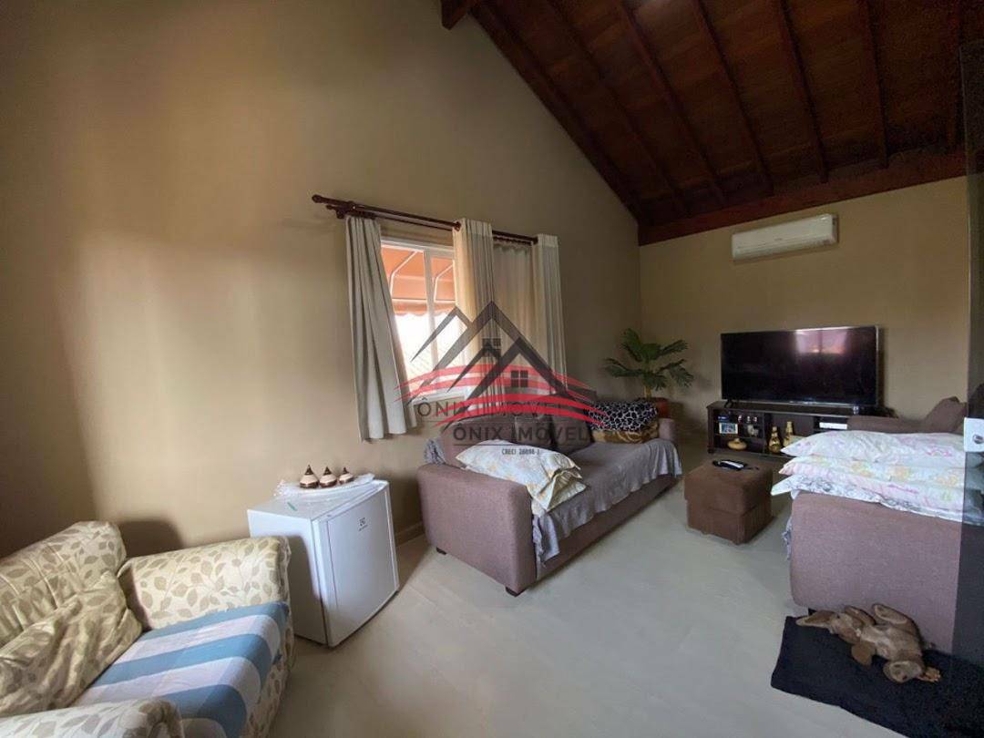 Casa de Condomínio à venda e aluguel com 4 quartos, 328m² - Foto 5