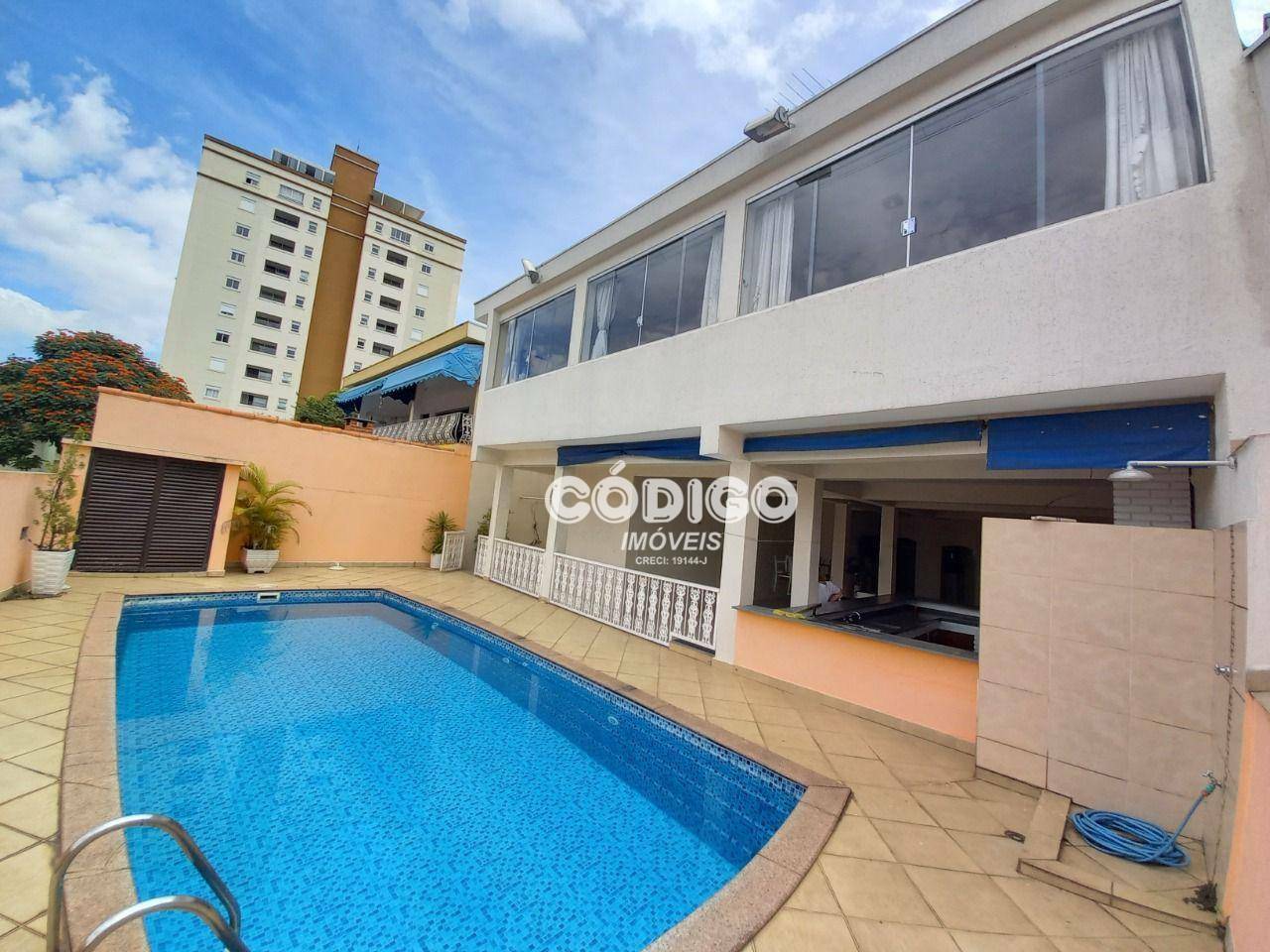 Casa para alugar com 4 quartos, 420m² - Foto 21