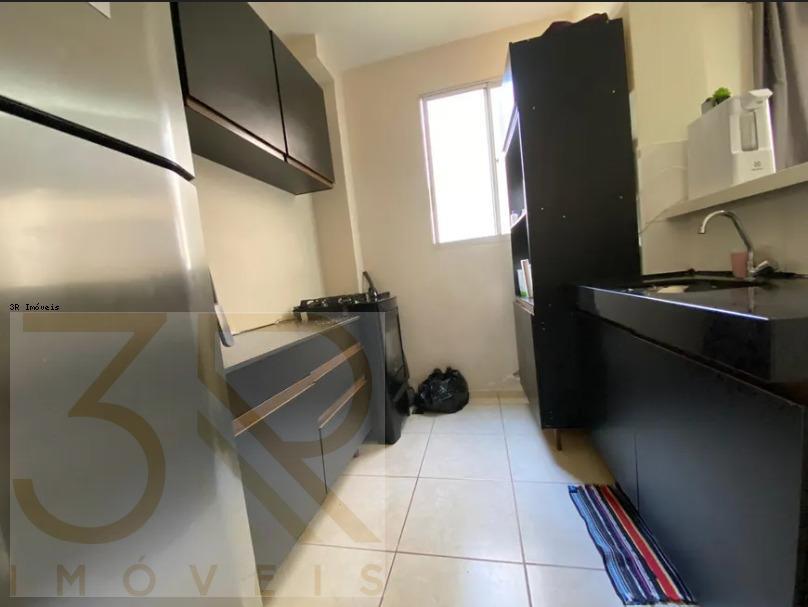 Apartamento à venda com 2 quartos, 69m² - Foto 8