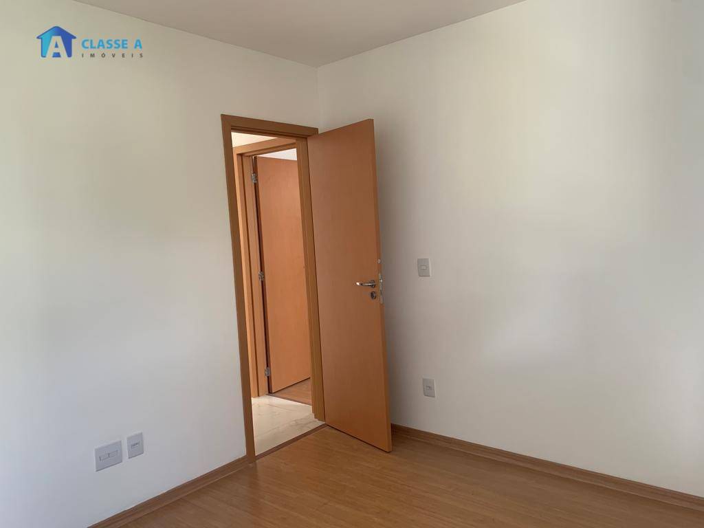 Apartamento à venda com 2 quartos, 62m² - Foto 7