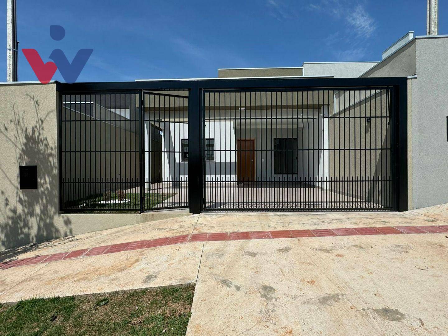 Casa à venda com 3 quartos, 80m² - Foto 2