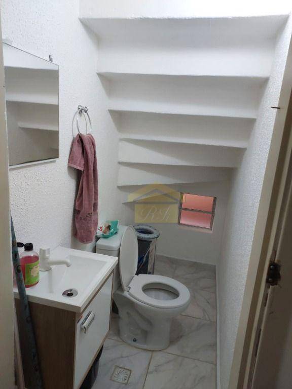 Sobrado à venda com 2 quartos, 120m² - Foto 8