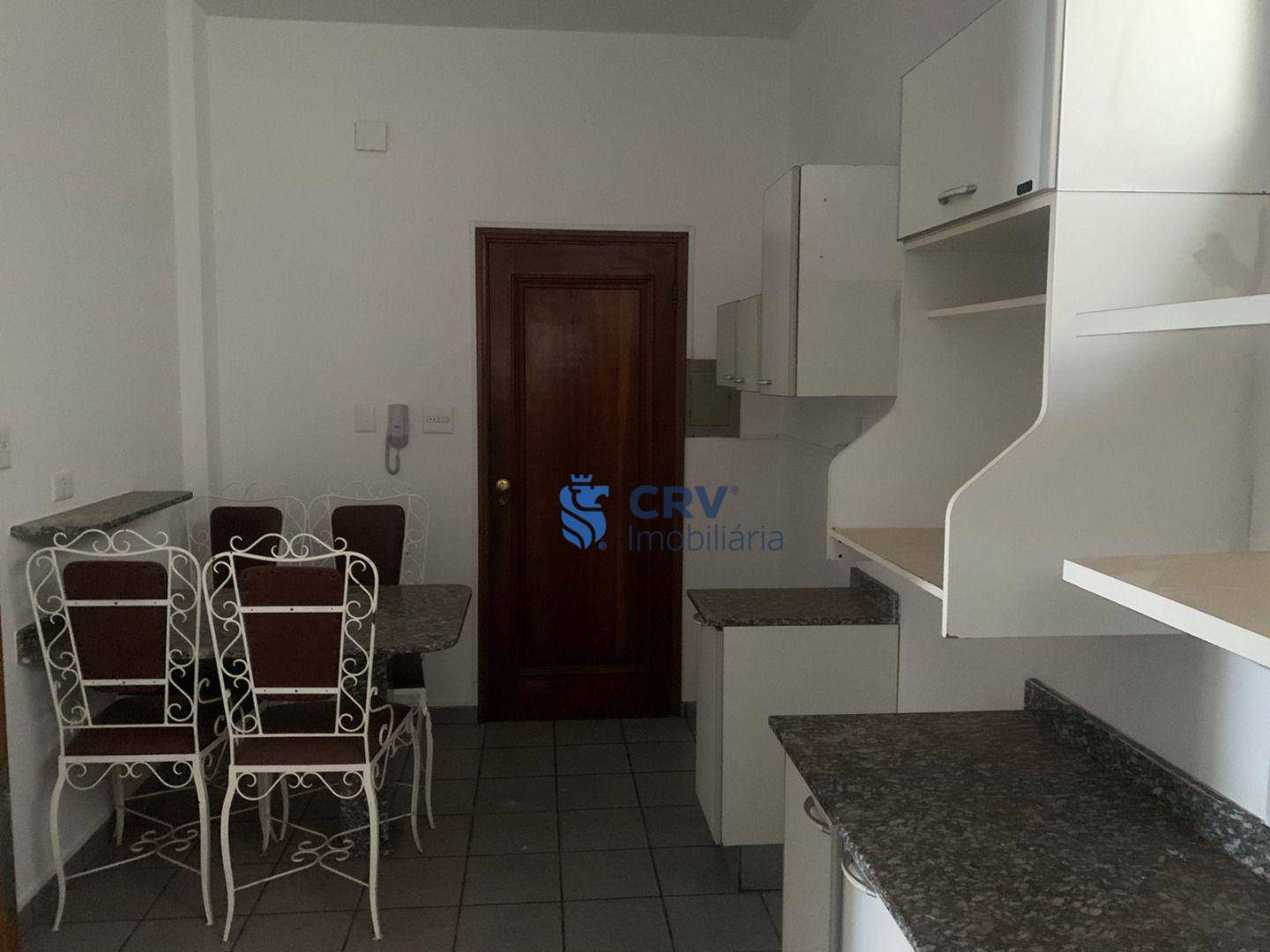 Apartamento para alugar com 3 quartos, 199m² - Foto 4