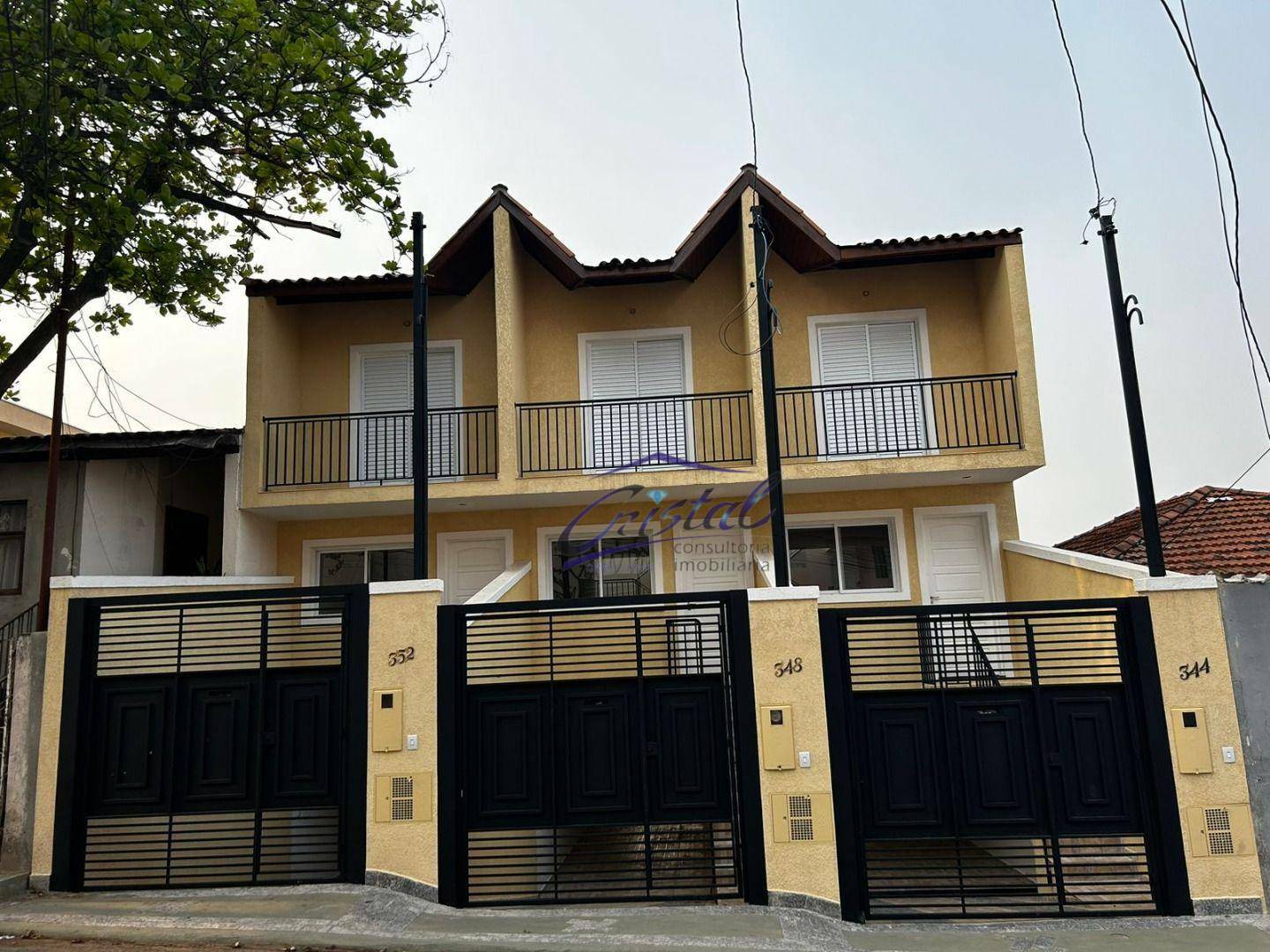 Casa à venda com 3 quartos, 165m² - Foto 1