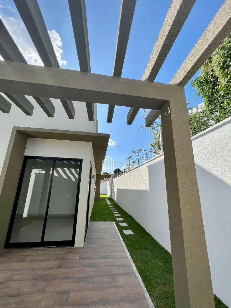 Casa à venda com 3 quartos, 110m² - Foto 8