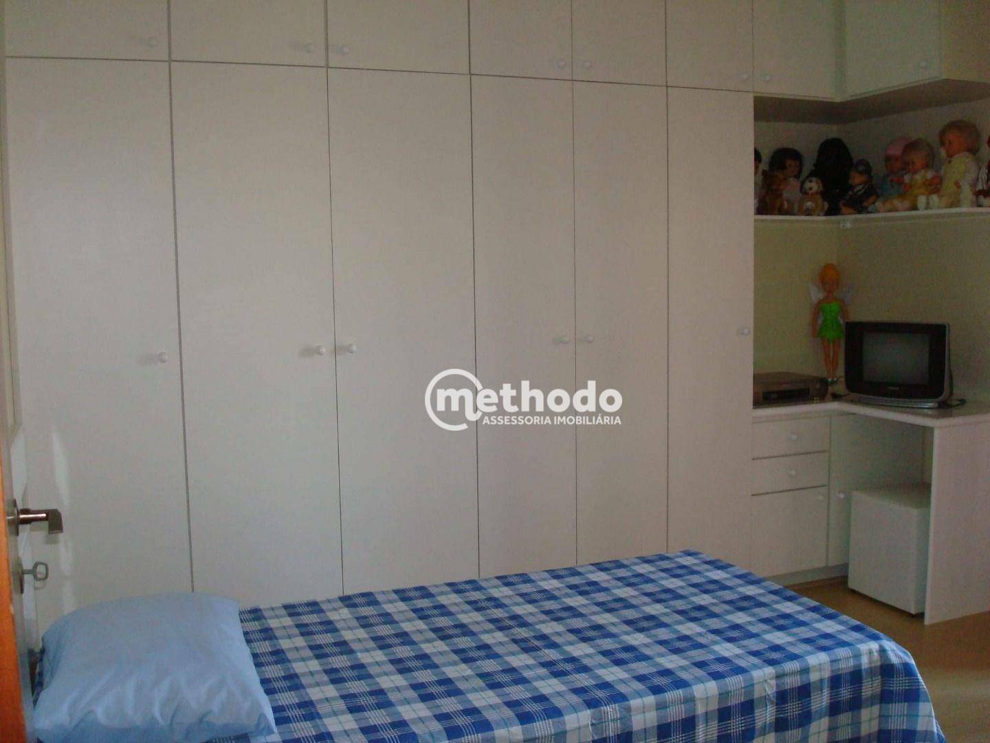 Casa à venda com 3 quartos, 351m² - Foto 31