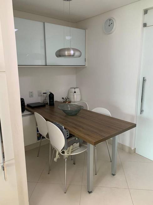 Apartamento à venda com 3 quartos, 130m² - Foto 11