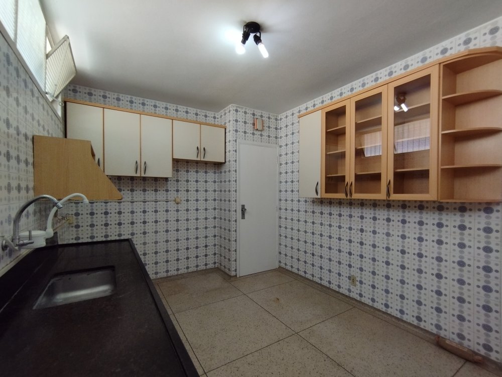 Casa à venda com 3 quartos, 290m² - Foto 35