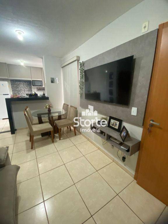 Apartamento à venda com 2 quartos, 48m² - Foto 2