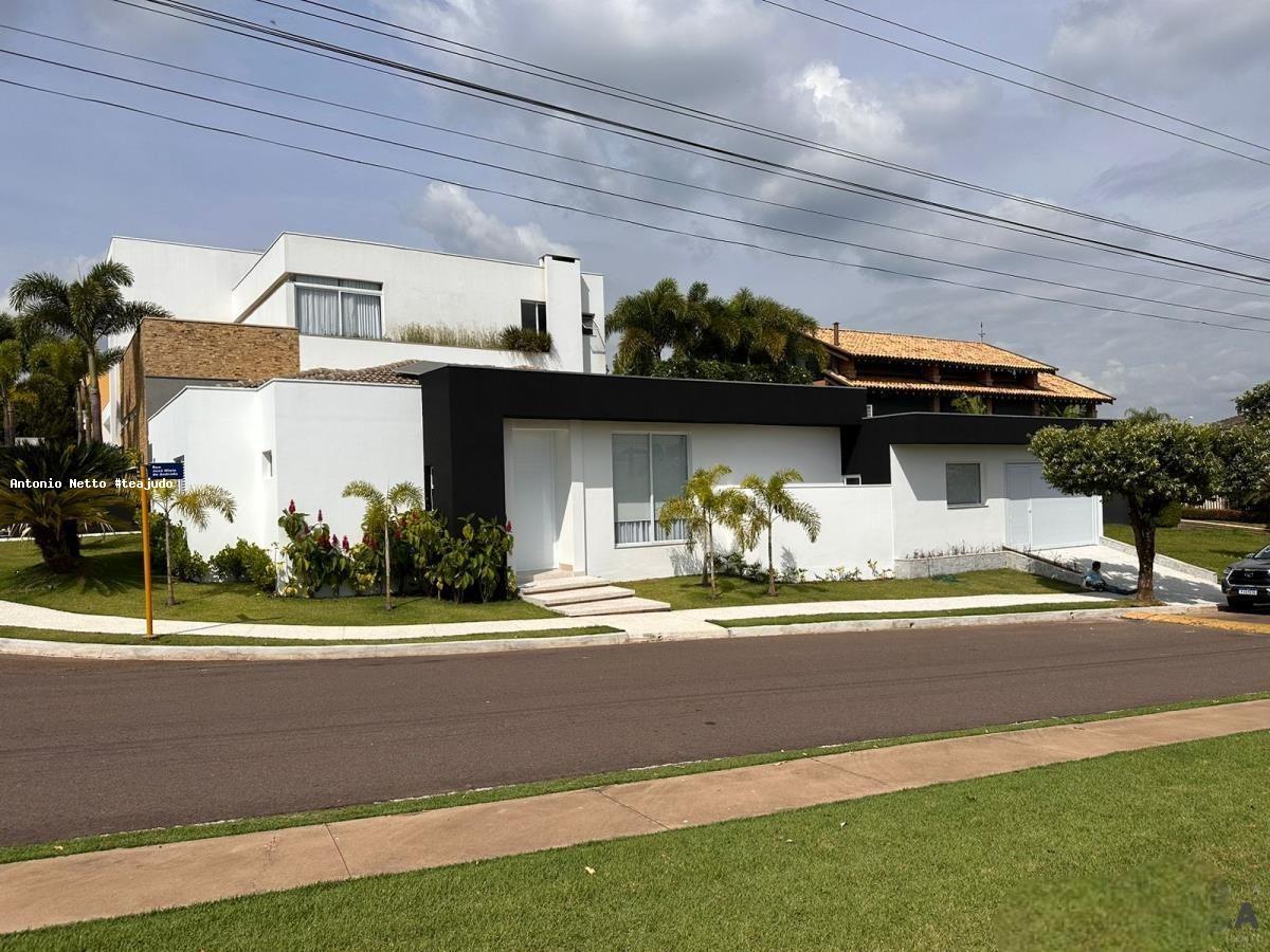 Casa de Condomínio à venda com 3 quartos, 410m² - Foto 3