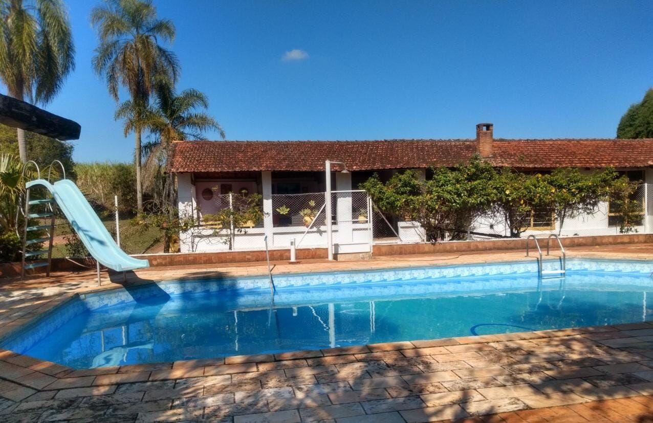 Fazenda à venda com 2 quartos, 1573000m² - Foto 1