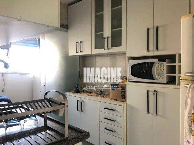 Apartamento à venda com 3 quartos, 65m² - Foto 12