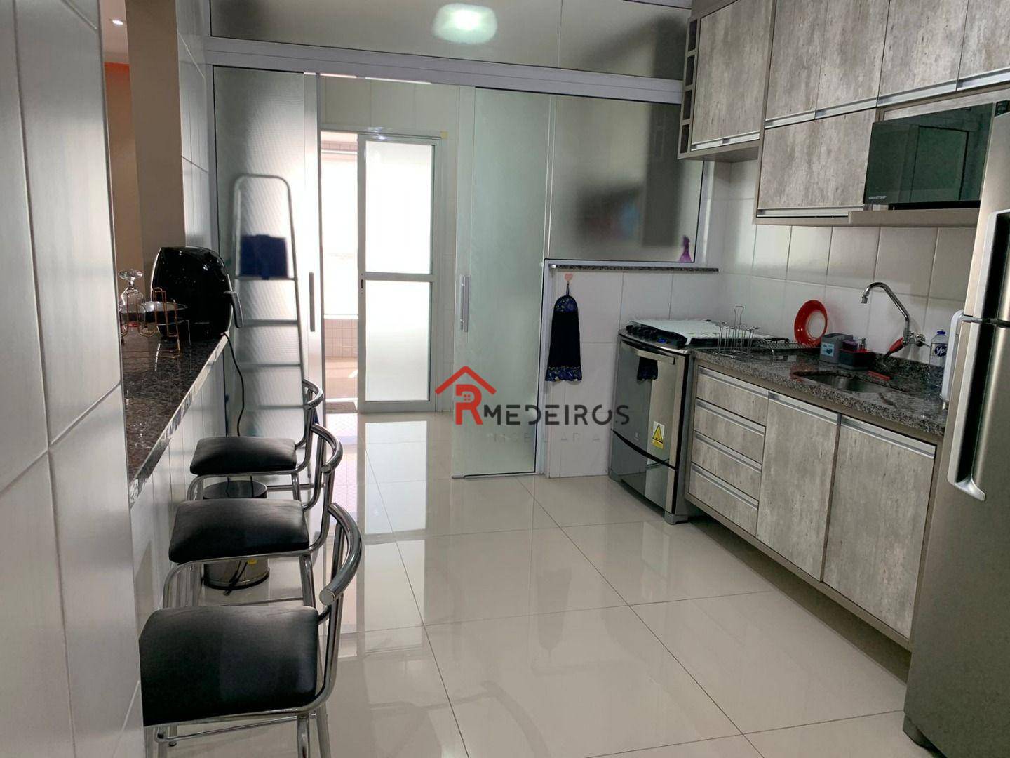 Apartamento à venda com 3 quartos, 196m² - Foto 25