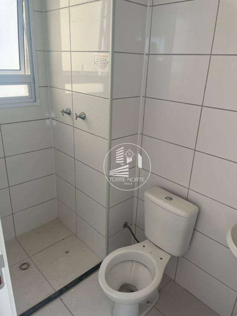 Apartamento à venda com 2 quartos, 46m² - Foto 4