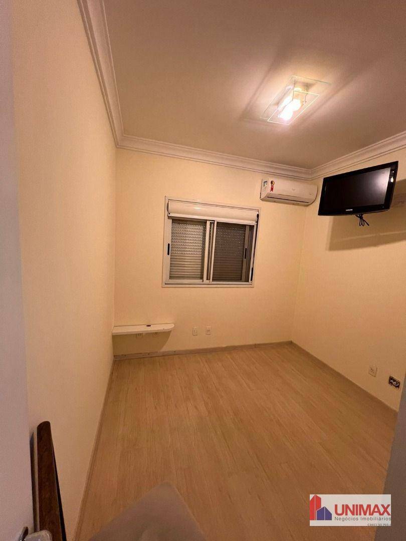 Apartamento para alugar com 3 quartos, 139m² - Foto 7