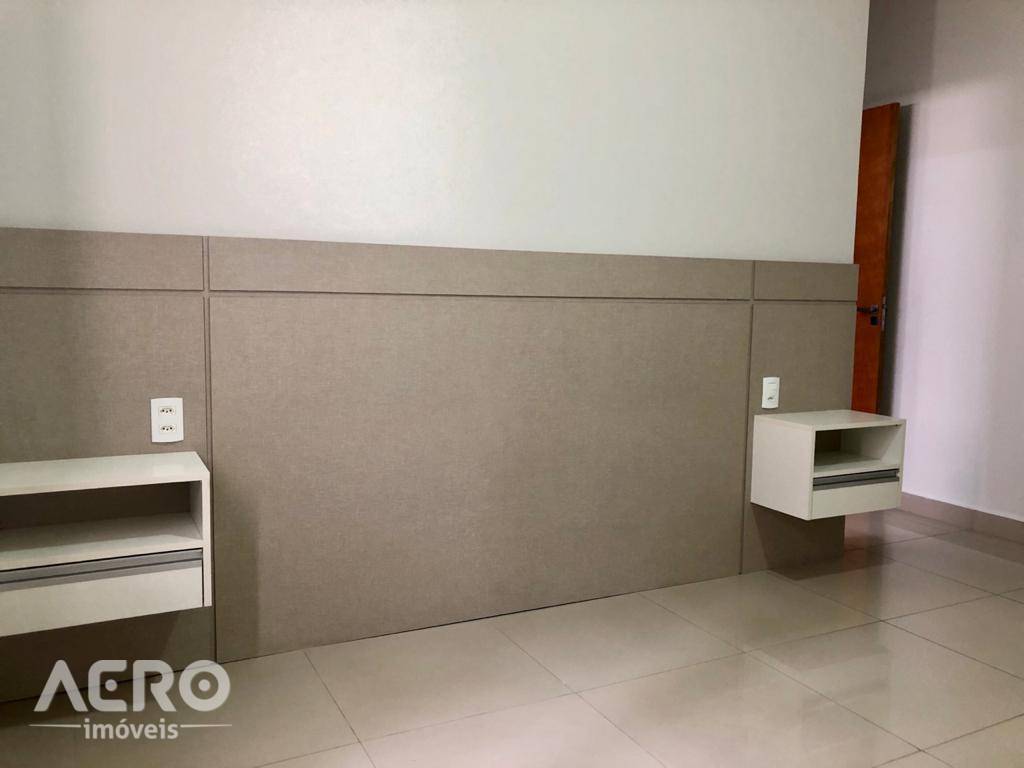 Casa para alugar com 3 quartos, 130m² - Foto 5