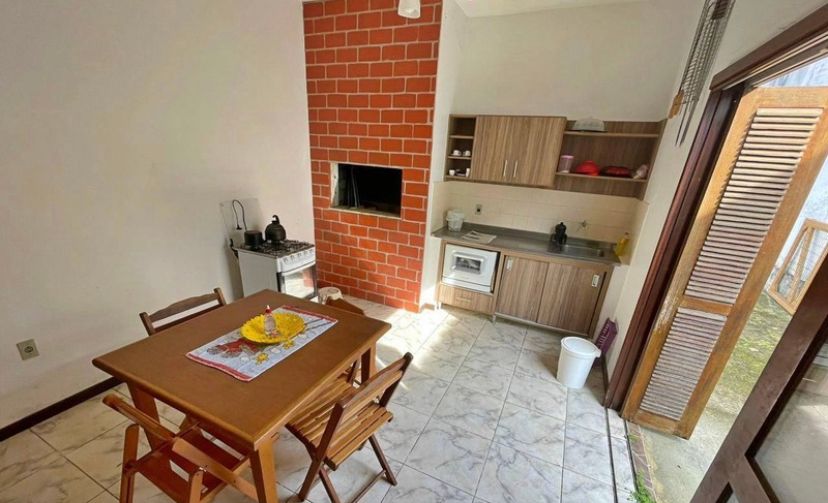 Casa à venda com 3 quartos, 174m² - Foto 8