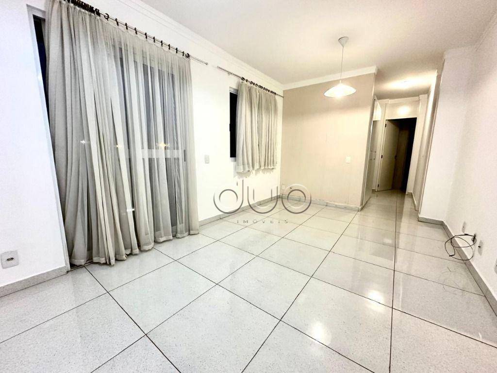 Apartamento à venda com 3 quartos, 75m² - Foto 1