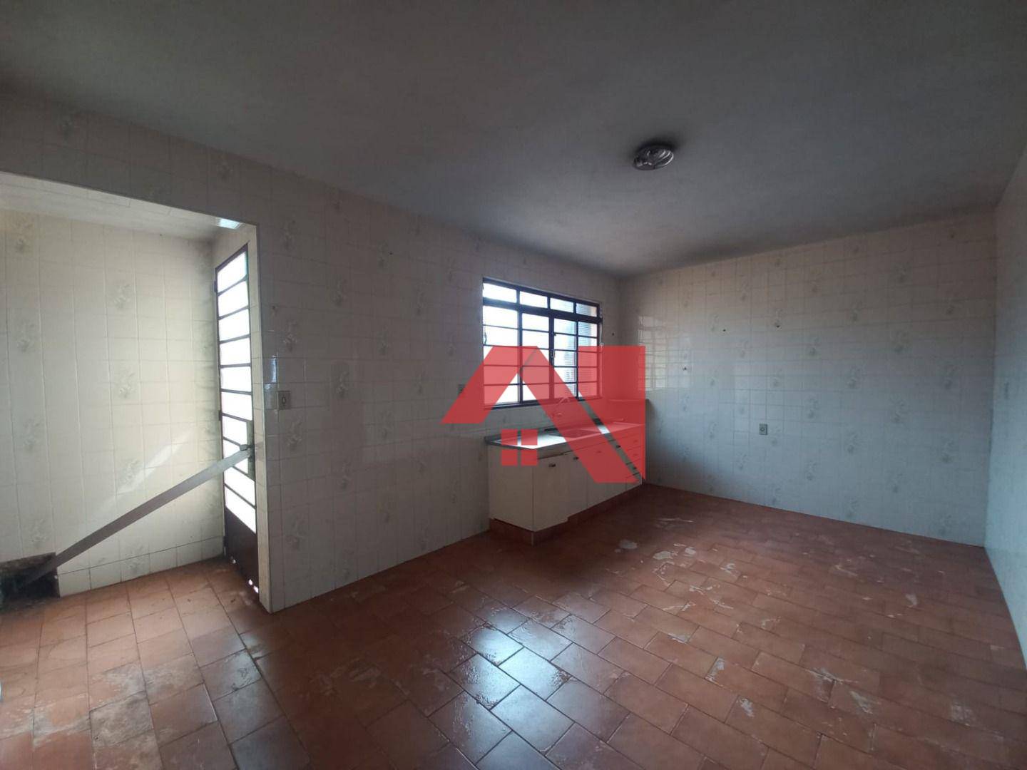 Casa à venda com 3 quartos, 200m² - Foto 6