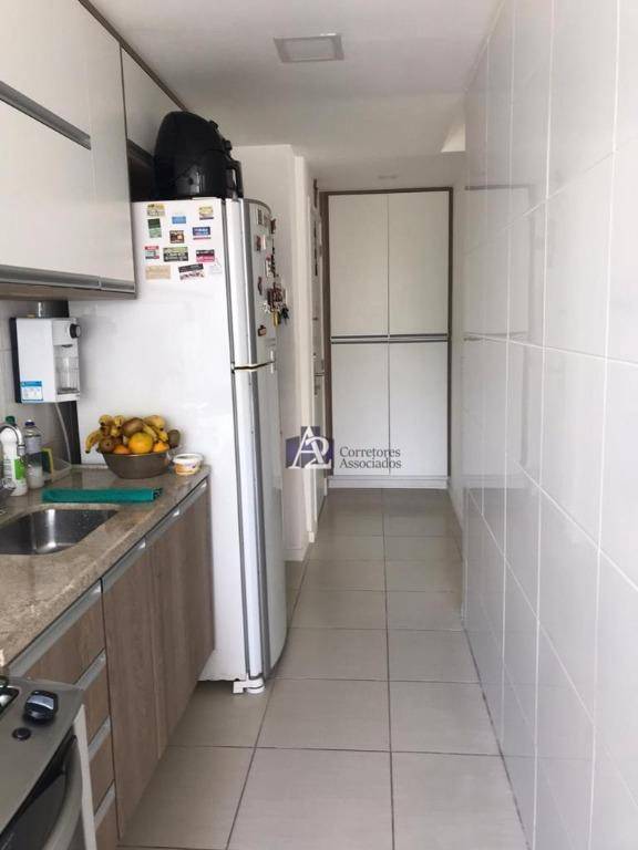 Apartamento à venda com 3 quartos, 81m² - Foto 13