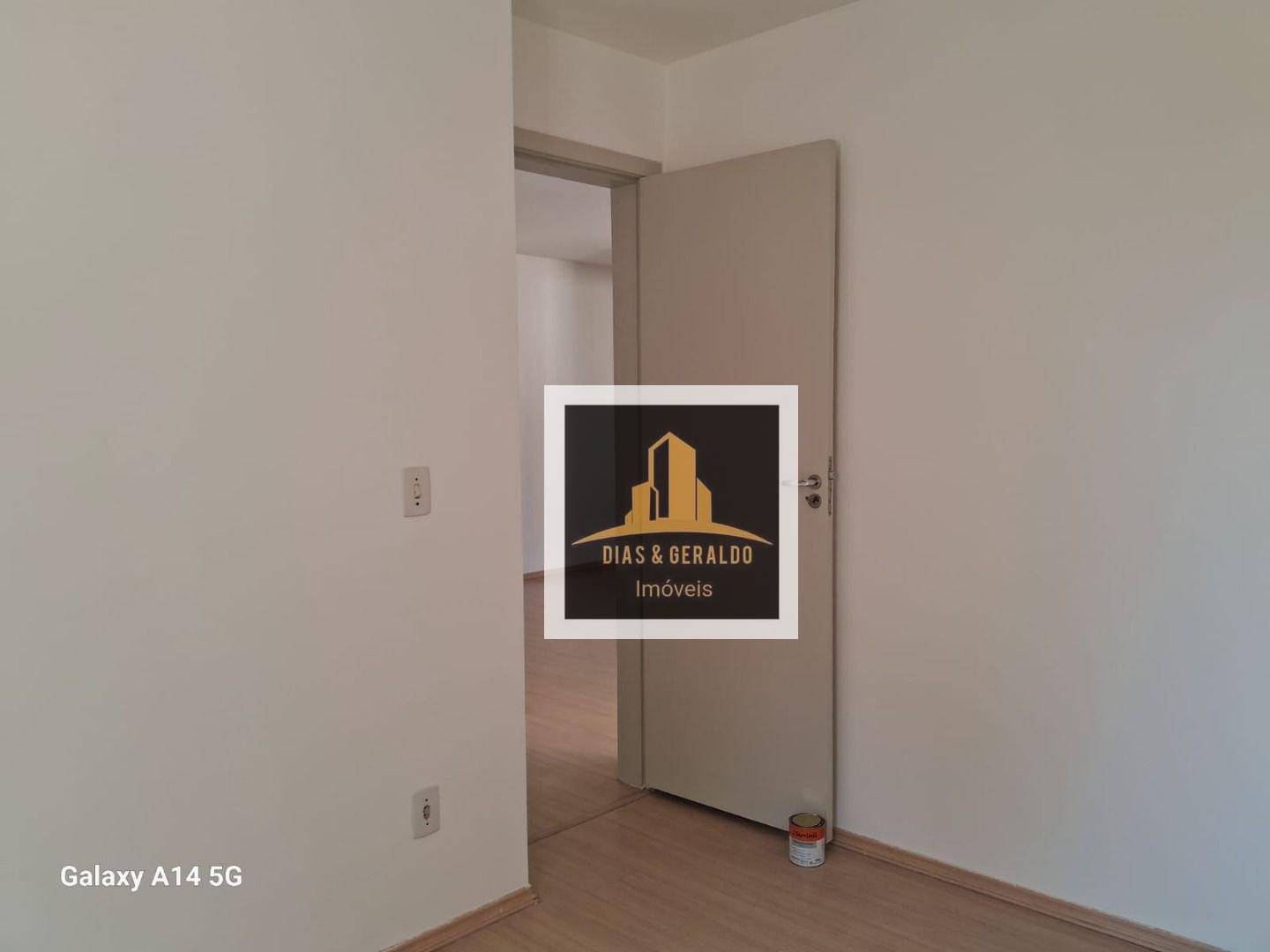 Apartamento para alugar com 2 quartos, 45m² - Foto 12